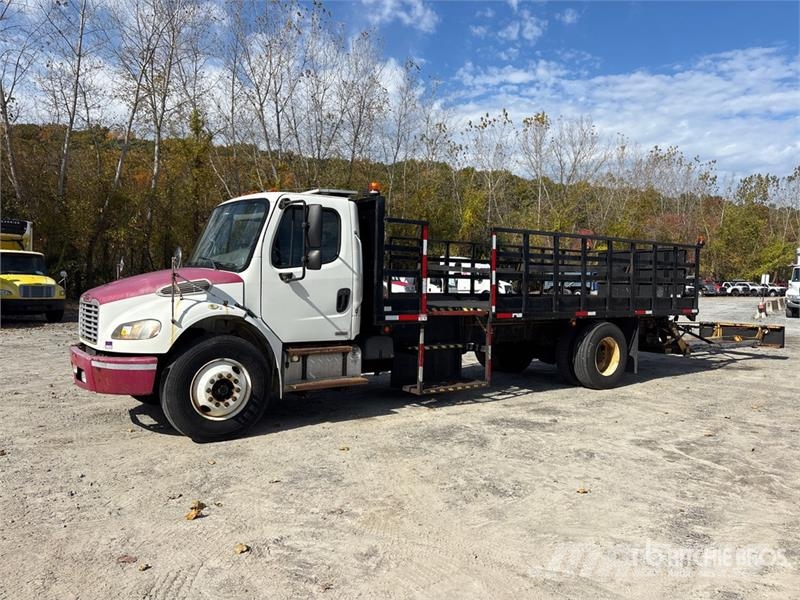 Freightliner M2 106 Komunalna vozila
