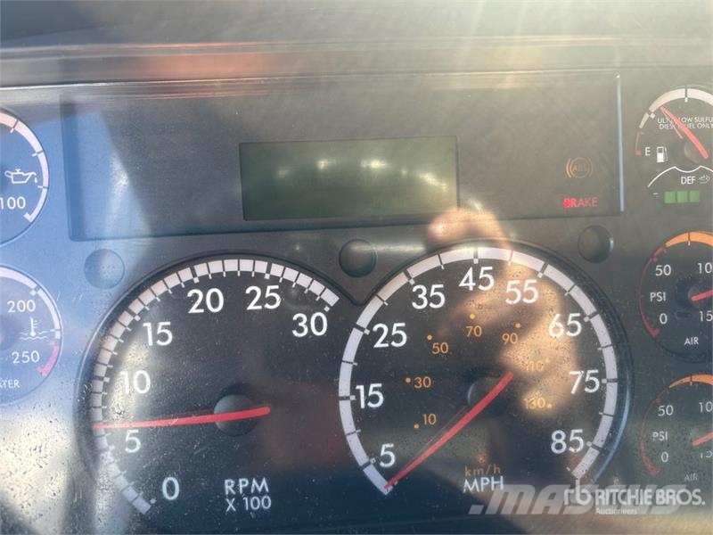 Freightliner M2 106 Camion cu control de temperatura