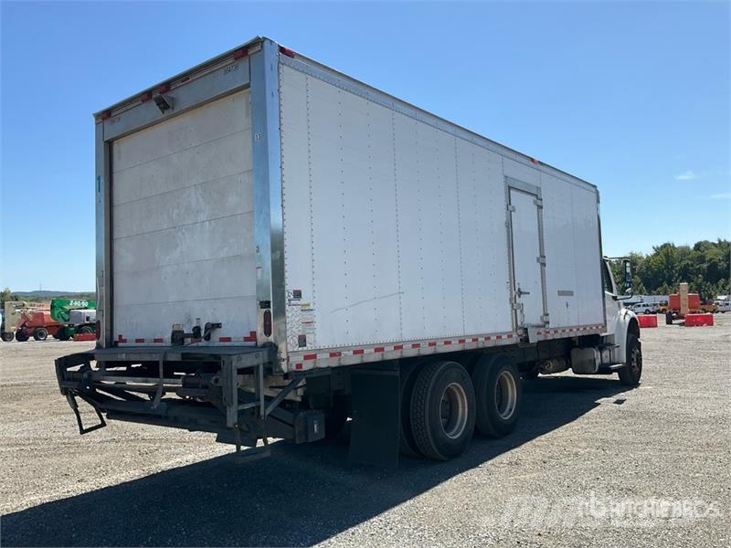 Freightliner M2 106 Грузовики-Рефрижераторы