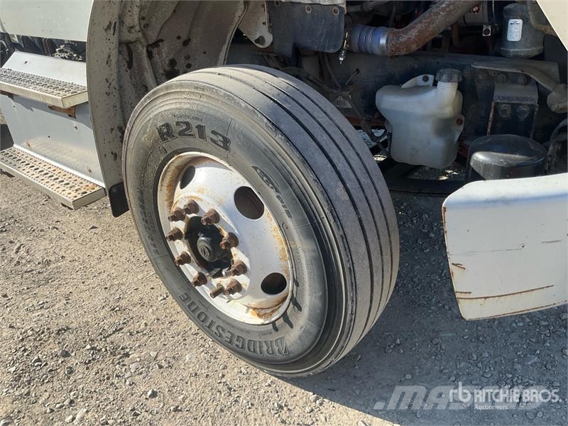 Freightliner M2 106 Prime Movers