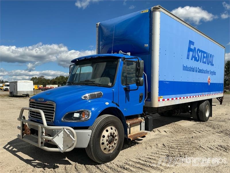 Freightliner M2 106 Tovornjaki zabojniki