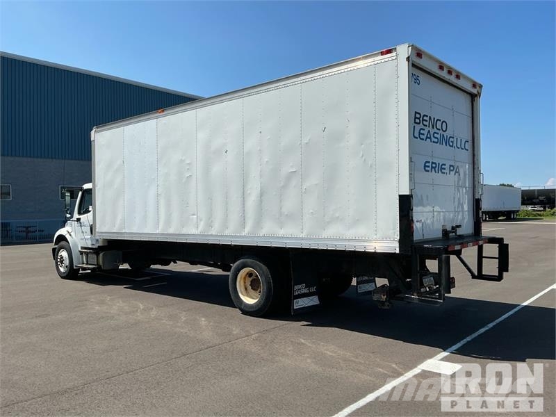 Freightliner M2 106 Camion Fourgon