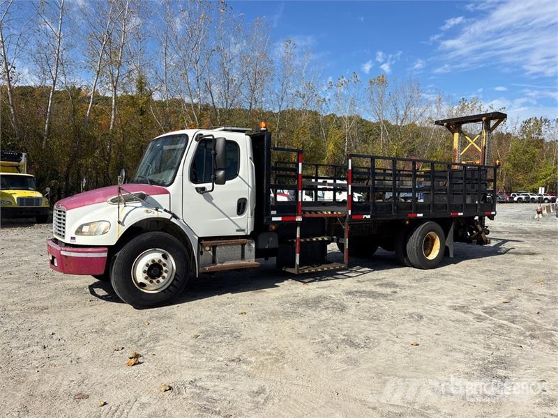 Freightliner M2 106 Komunalna vozila