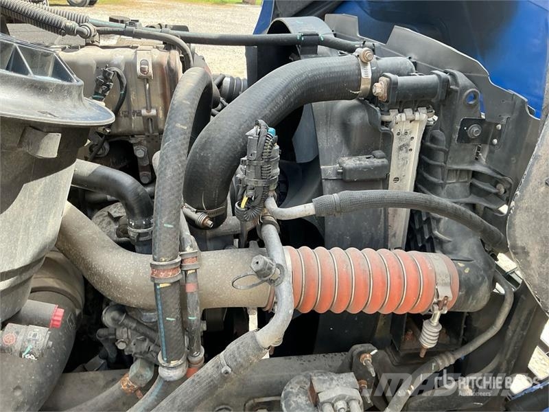 Freightliner M2 106 Furgons