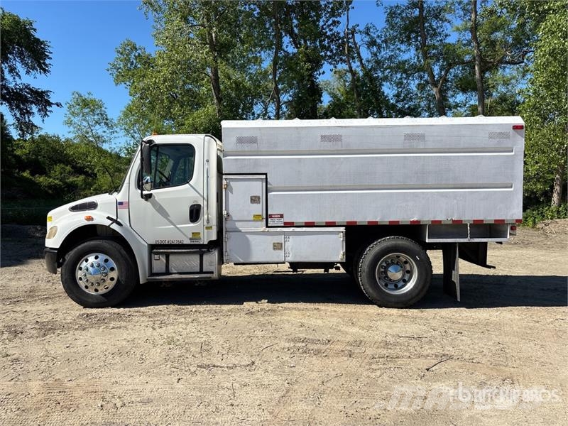 Freightliner M2 106 Camion pour copeaux de bois