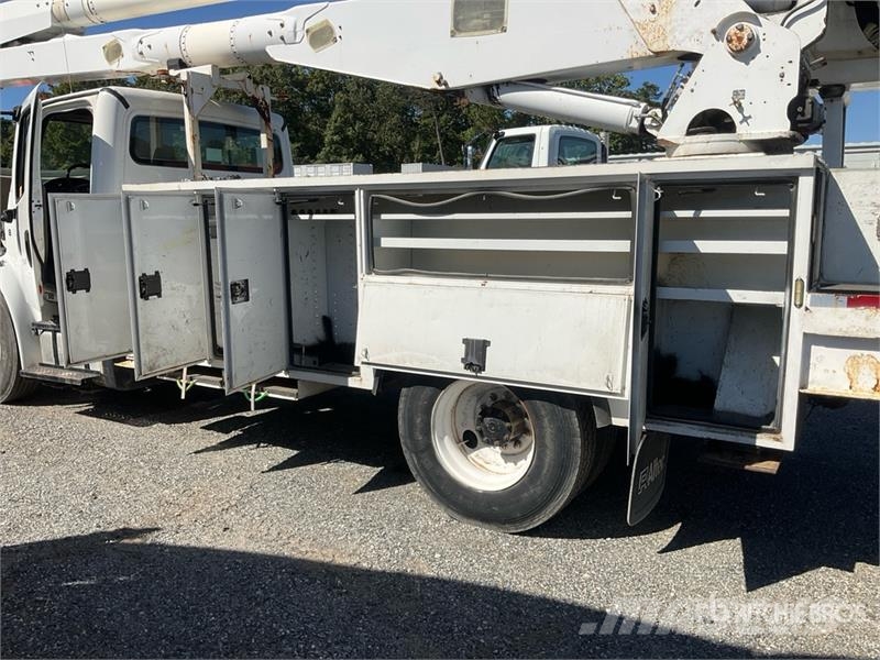 Freightliner M2 106 Truck mounted platforms