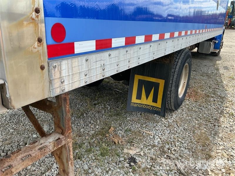 Freightliner M2 106 Furgons