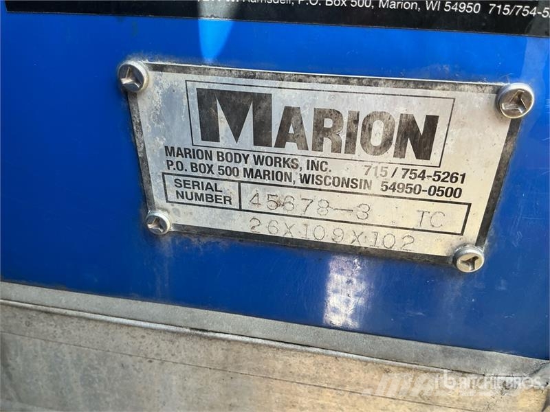 Freightliner M2 106 Furgons