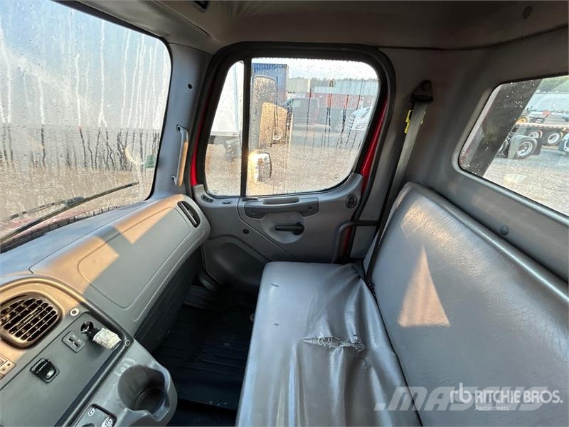 Freightliner M2 106 Camiões de Reciclagem