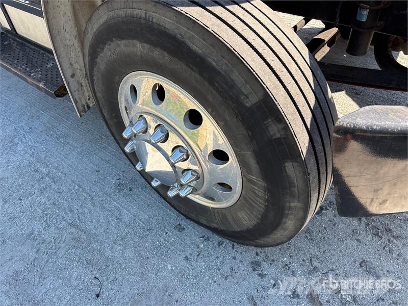 Freightliner M2 106 Camion pour copeaux de bois