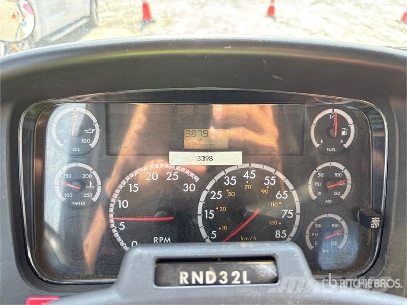 Freightliner M2 106 Komunalna vozila