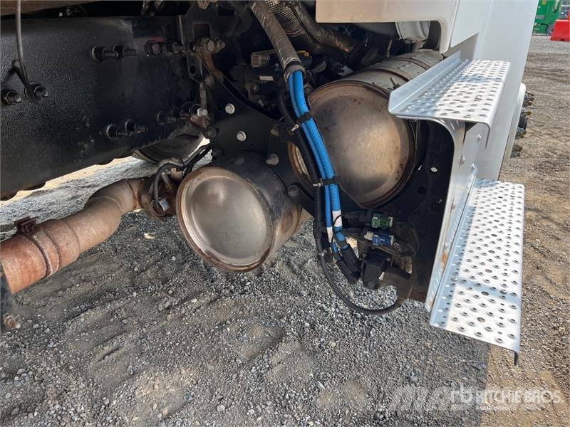 Freightliner M2 106 Isotermos y frigoríficos