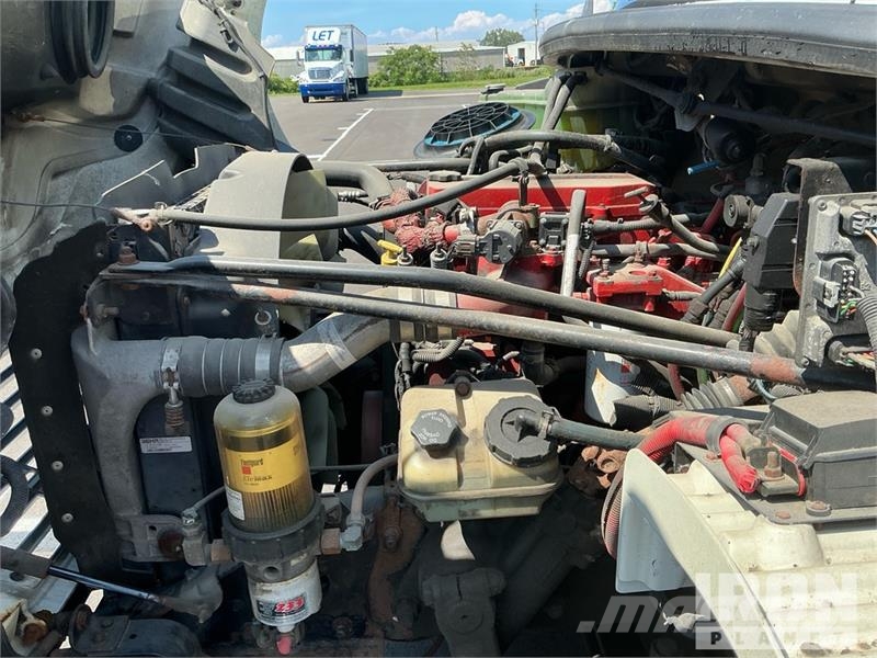 Freightliner M2 106 Camion Fourgon