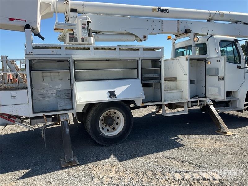 Freightliner M2 106 Auto korpe
