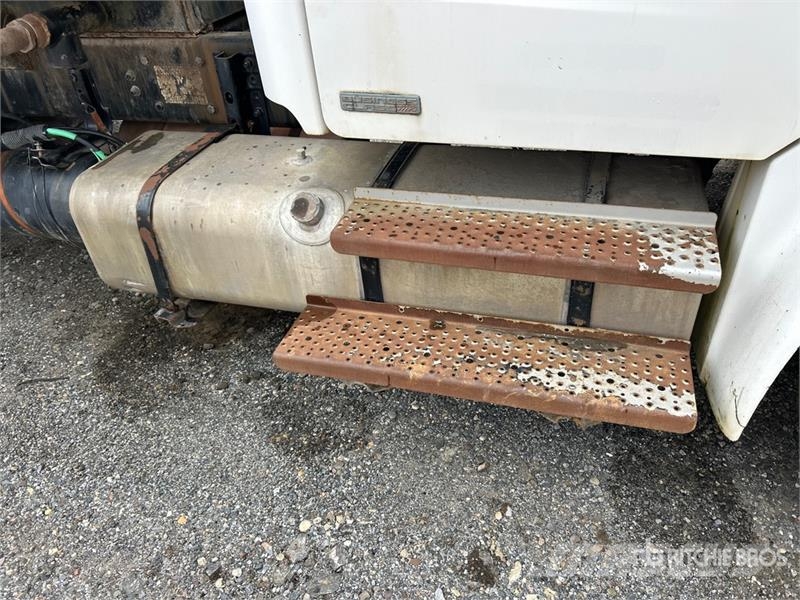 Freightliner M2 106 4000 gal 6x4 Water Truck 급수차