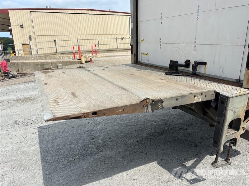 Freightliner M2 106 4x2 Van Truck Box body trucks