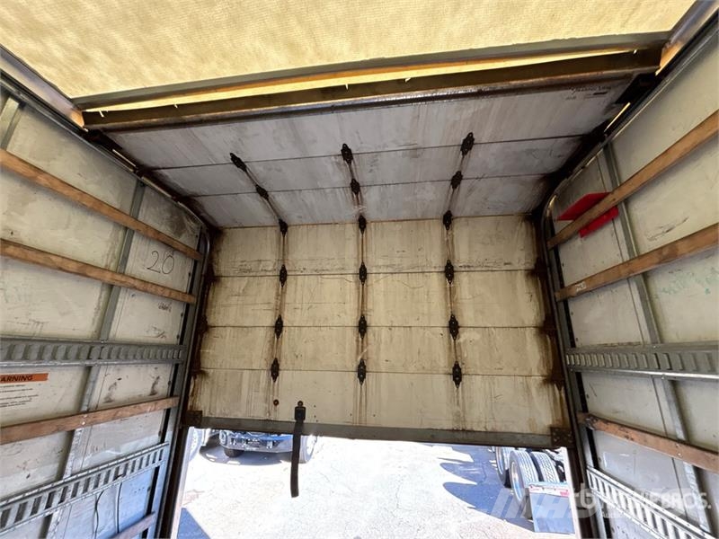 Freightliner M2 106 4x2 Van Truck Camiones caja cerrada