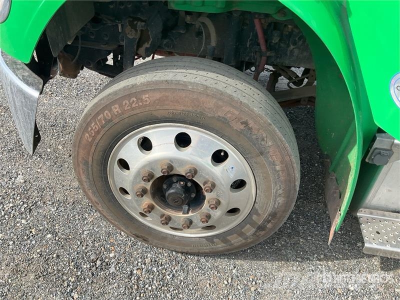 Freightliner M2 106 4x2 Rollback Truck 회수 차량