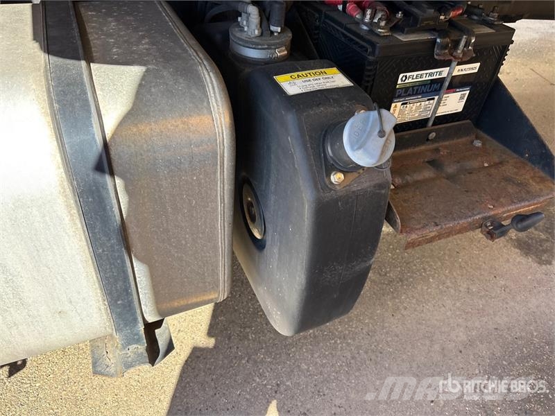 Freightliner M2 106 4x2 Van Truck Camiones caja cerrada