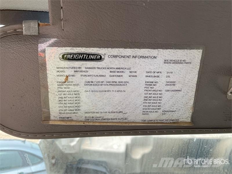 Freightliner M2 106 4x2 Van Truck (Inoperable) Kofferaufbau