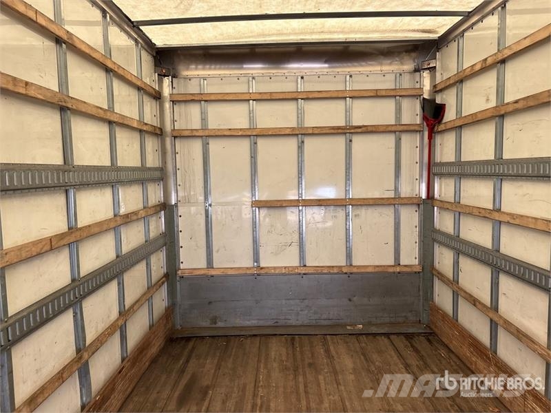 Freightliner M2 106 4x2 Van Truck Camiones caja cerrada