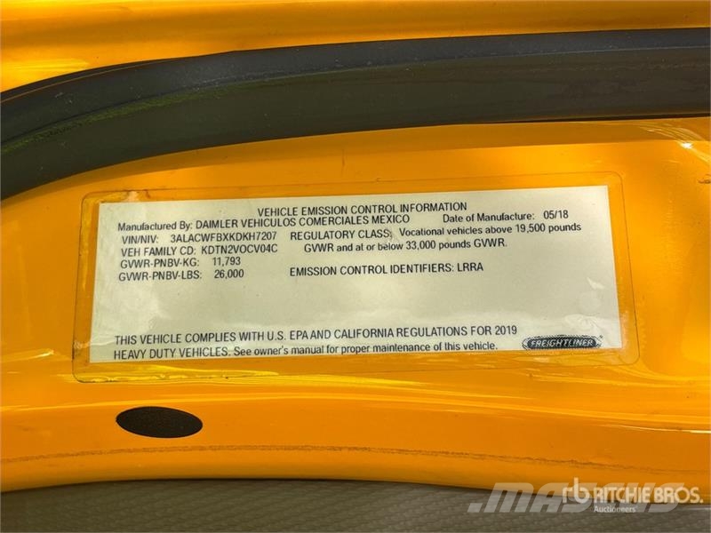 Freightliner M2 106 4x2 Van Truck Camiones caja cerrada