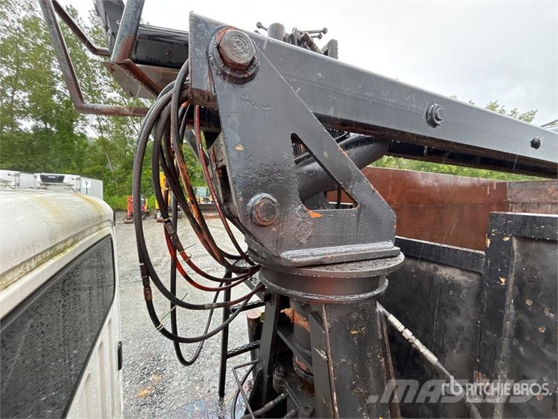 Freightliner M2 106 4x2 Grapple Truck Grijpers