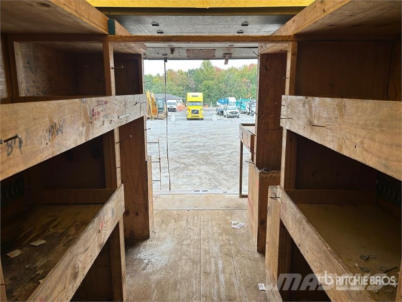 Freightliner M2 106 4x2 Van Truck Camion Fourgon