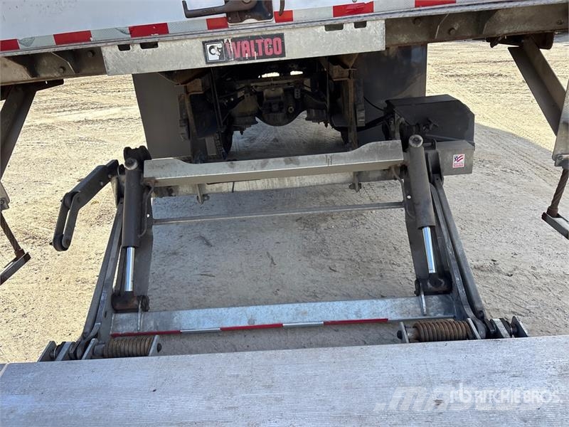 Freightliner M2 106 4x2 Van Truck Box trucks