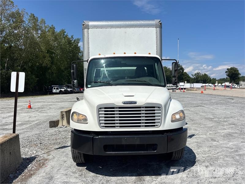 Freightliner M2 106 4x2 Van Truck Skriňová nadstavba