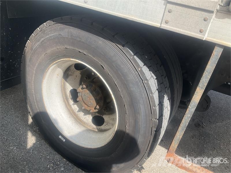 Freightliner M2 106 4x2 Van Truck (Inoperable) Samochody ciężarowe ze skrzynią zamkniętą