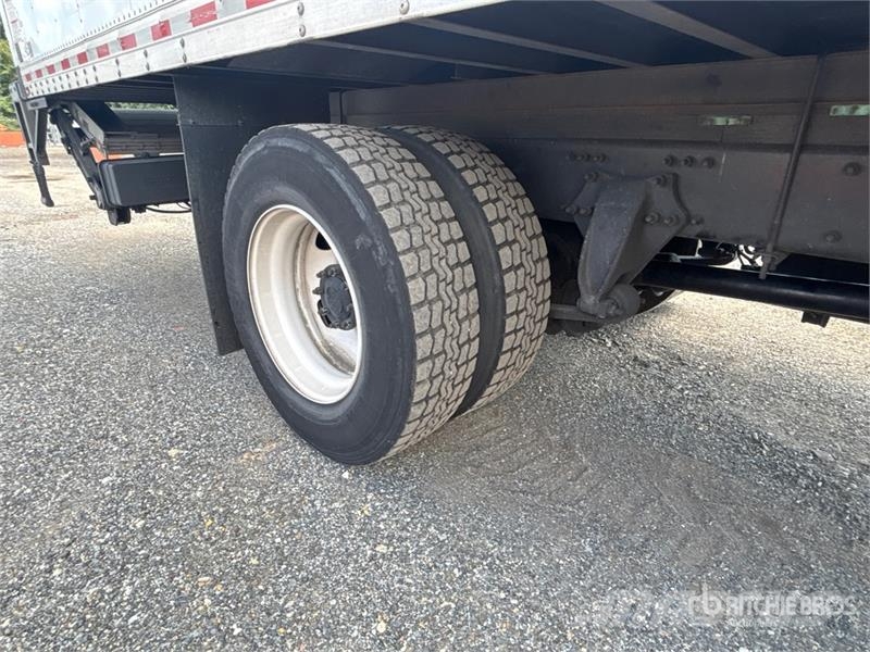 Freightliner M2 106 4x2 Van Truck Camion Fourgon