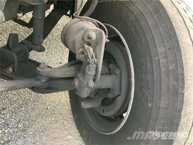Freightliner M2 106 4x2 Van Truck ボックスボディー、ウイング、箱車