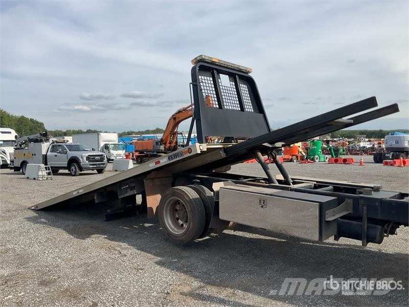 Freightliner M2 106 4x2 Rollback Truck 회수 차량