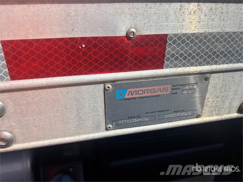 Freightliner M2 106 4x2 Van Truck (Inoperable) Camion cassonati