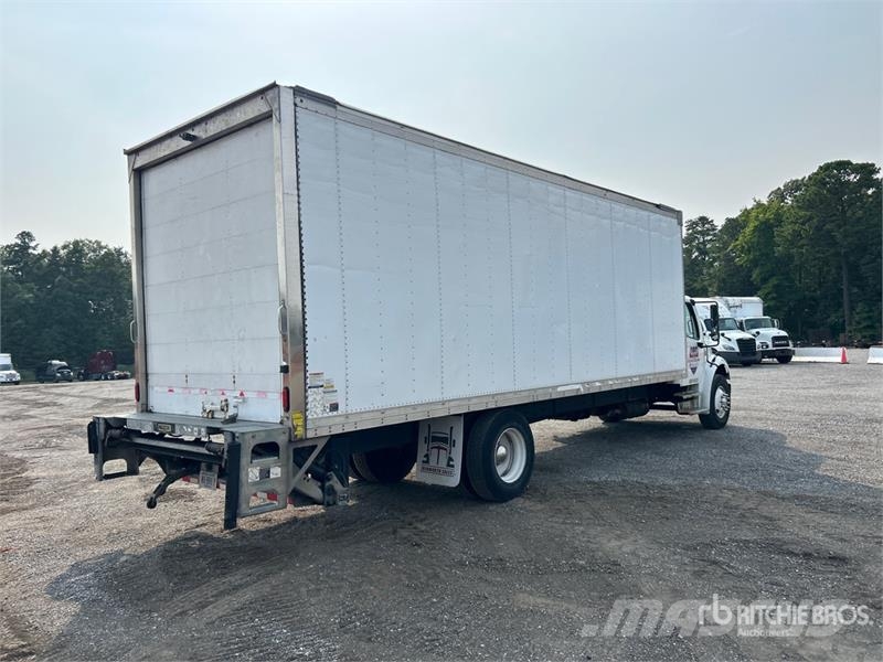Freightliner M2 106 4x2 Van Truck Furgons