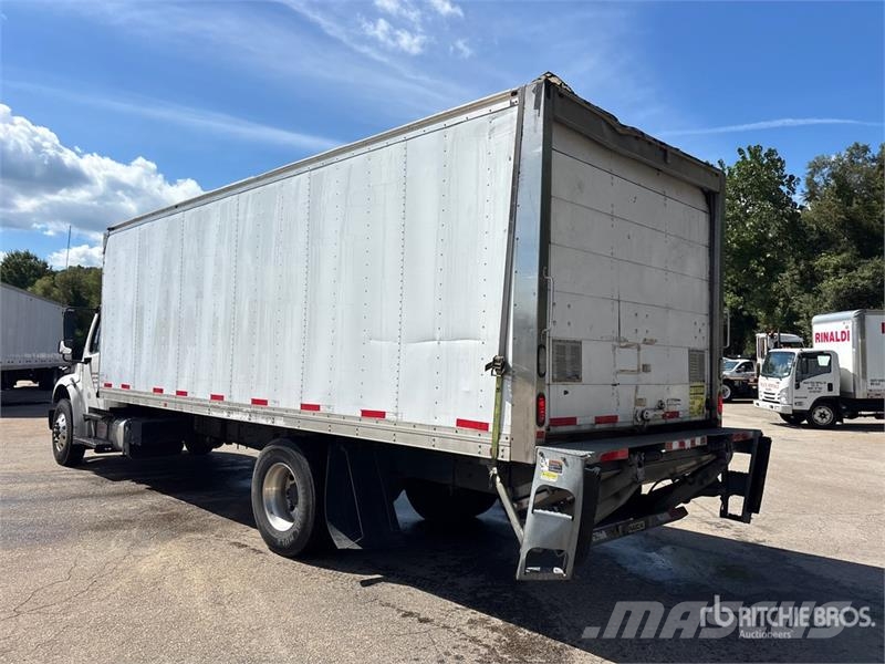 Freightliner M2 106 4x2 Van Truck (Inoperable) Kapali kasa kamyonlar