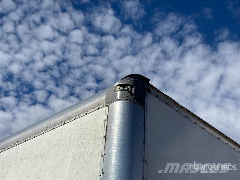 Freightliner M2 106 4x2 Van Truck Box trucks