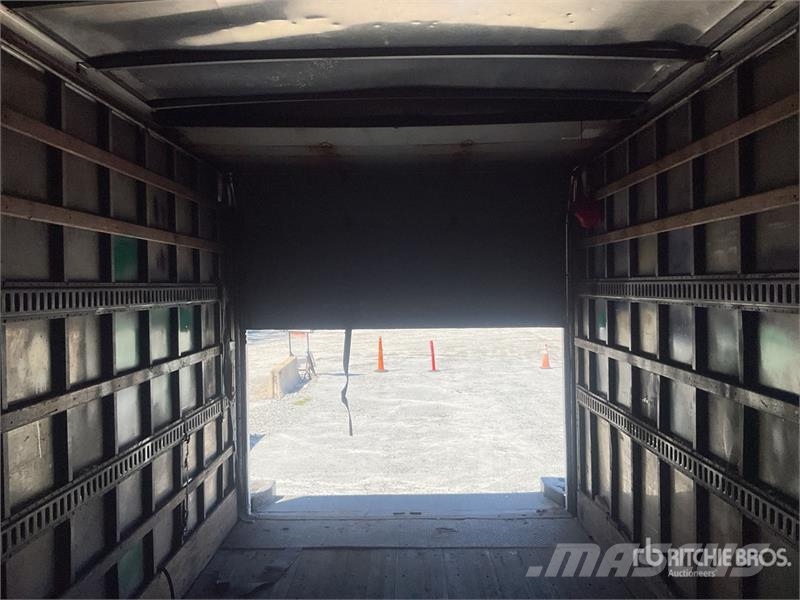Freightliner M2 106 4x2 Van Truck Φορτηγά Κόφα