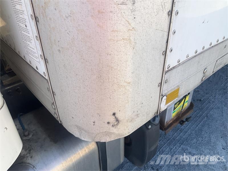 Freightliner M2 106 4x2 Van Truck Φορτηγά Κόφα
