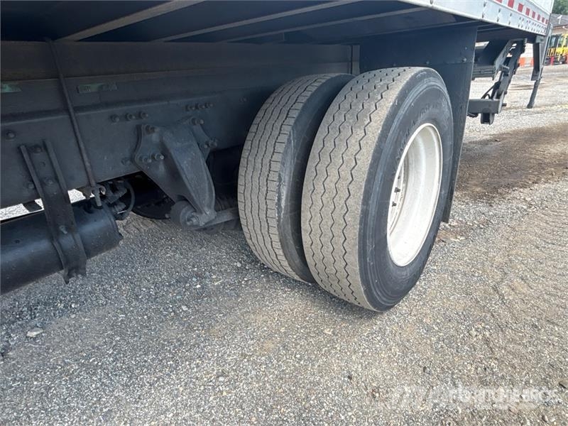 Freightliner M2 106 4x2 Van Truck Camion Fourgon
