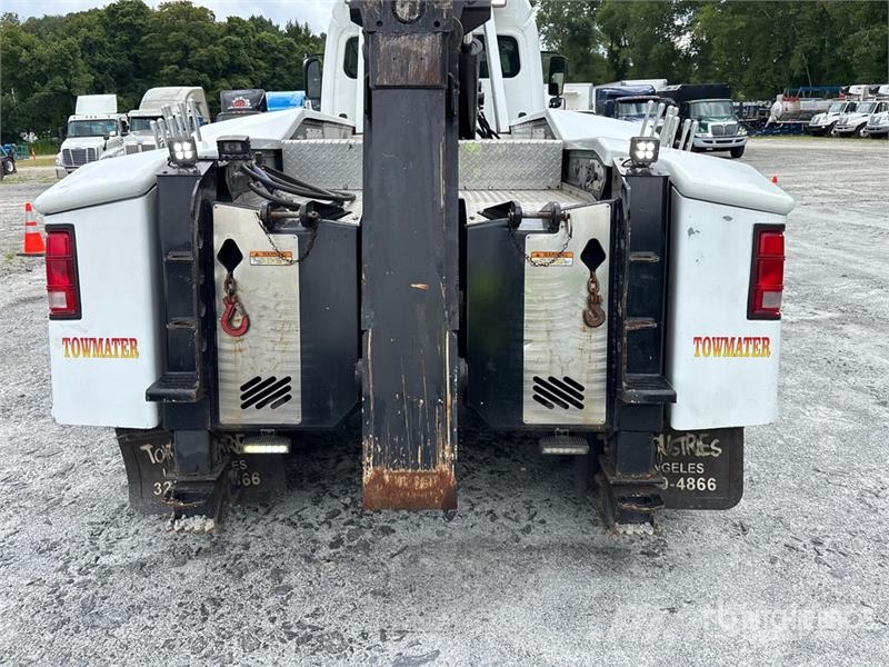 Freightliner M2 106 4x2 Extended Cab Tow Truck Hinausautot