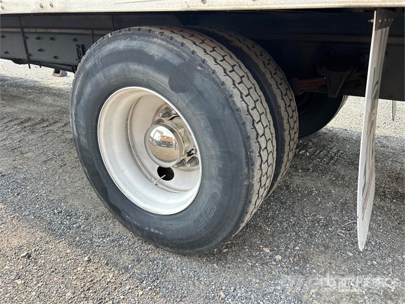 Freightliner M2 106 4x2 Van Truck Furgons