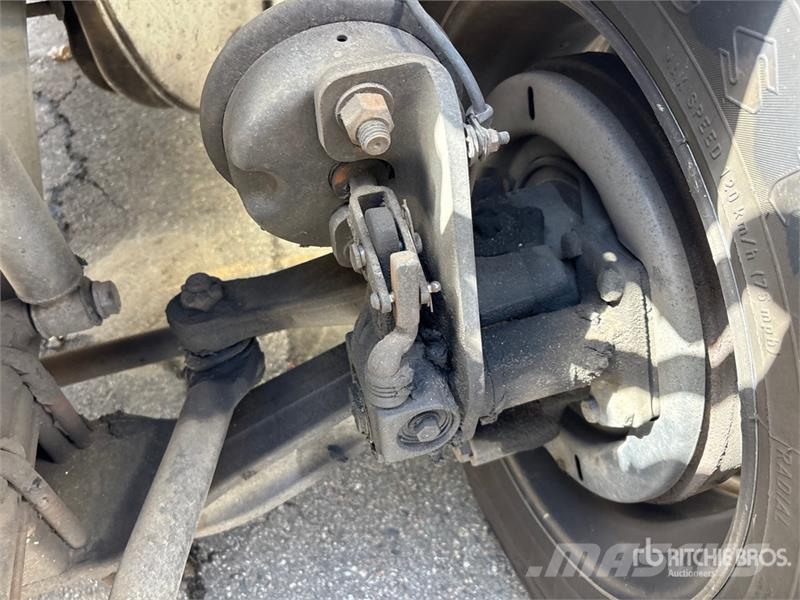 Freightliner M2 106 4x2 Van Truck (Inoperable) Kapali kasa kamyonlar
