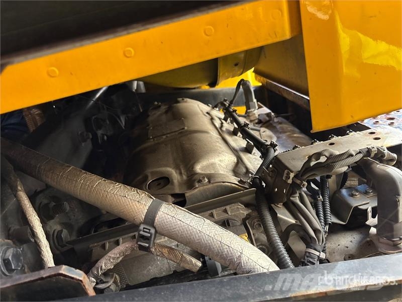 Freightliner M2 106 4x2 Van Truck Camiones caja cerrada