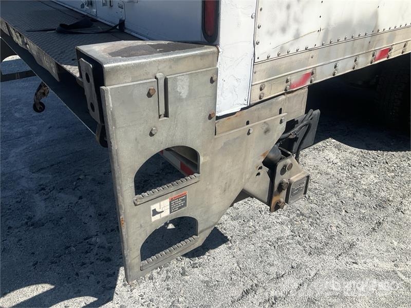 Freightliner M2 106 4x2 Van Truck Φορτηγά Κόφα