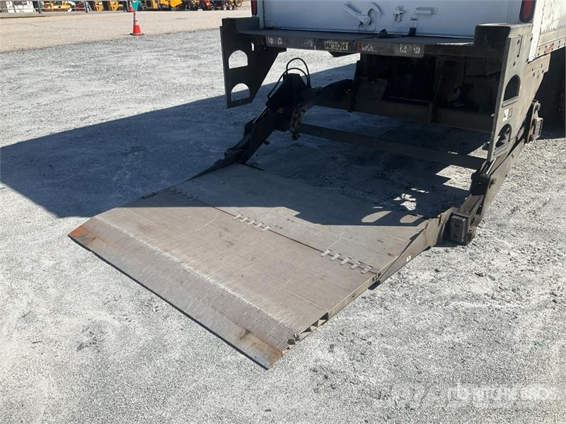 Freightliner M2 106 4x2 Van Truck Φορτηγά Κόφα
