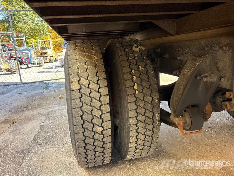 Freightliner M2 106 4x2 Van Truck Camiones caja cerrada
