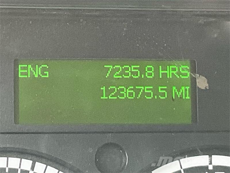 Freightliner M2 106 4x2 Van Truck Camion Fourgon