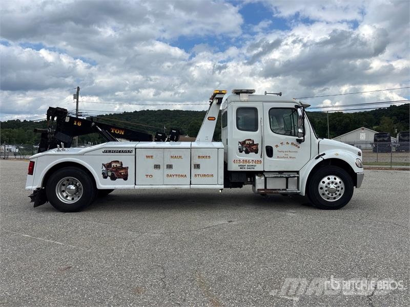 Freightliner M2 106 4x2 Extended Cab Tow Truck Hinausautot